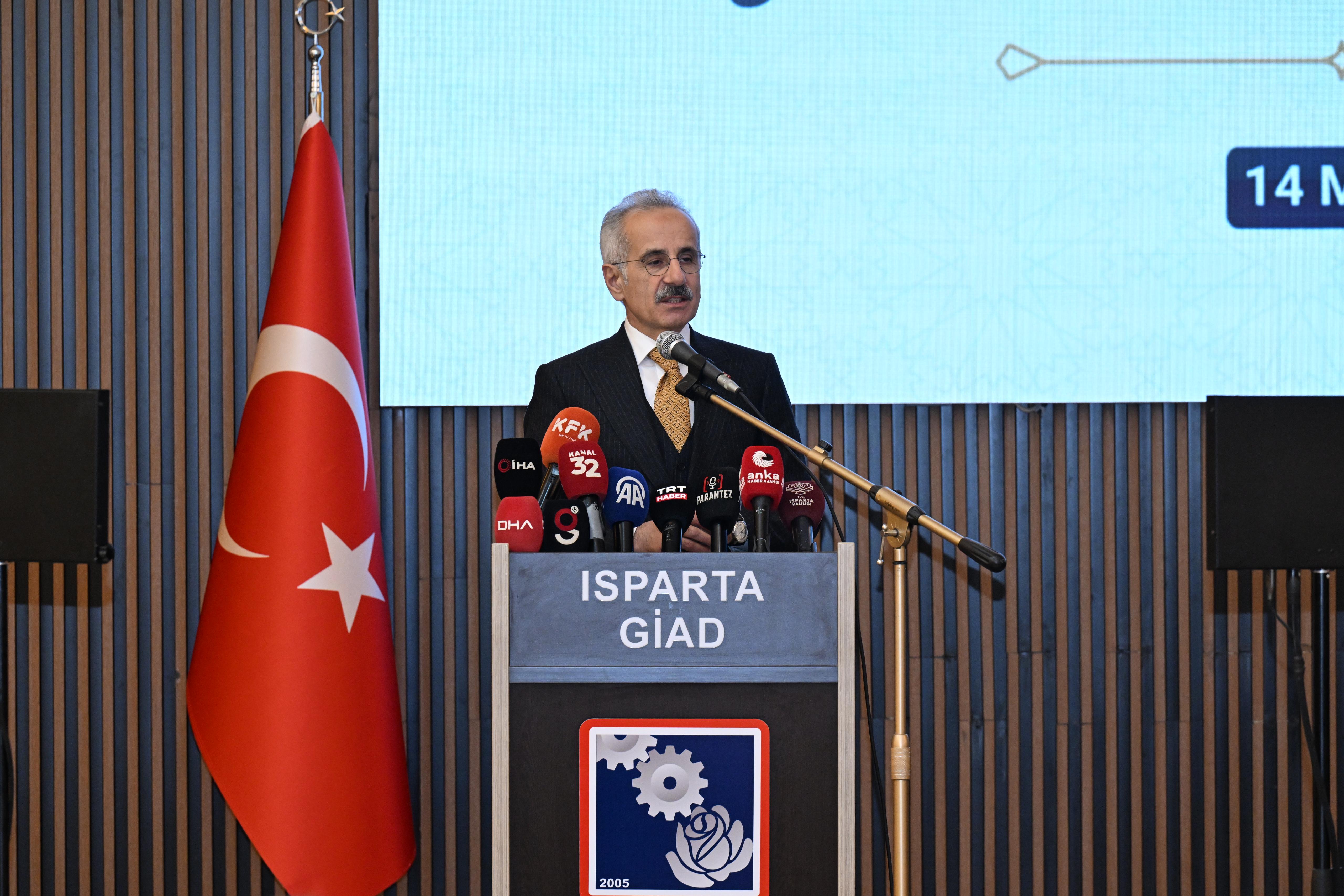 KÜRESEL ARENADA GÜVENİN VE İTİMADIN ADRESİ: TÜRKİYE