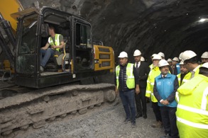 ANKARA-İZMİR YHT’NİN EN UZUN TÜNELİNDE IŞIK GÖRÜNDÜ