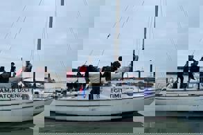 UYGULAMALI AMATÖR DENİZCİ EĞİTİMLERİNE YOĞUN İLGİ