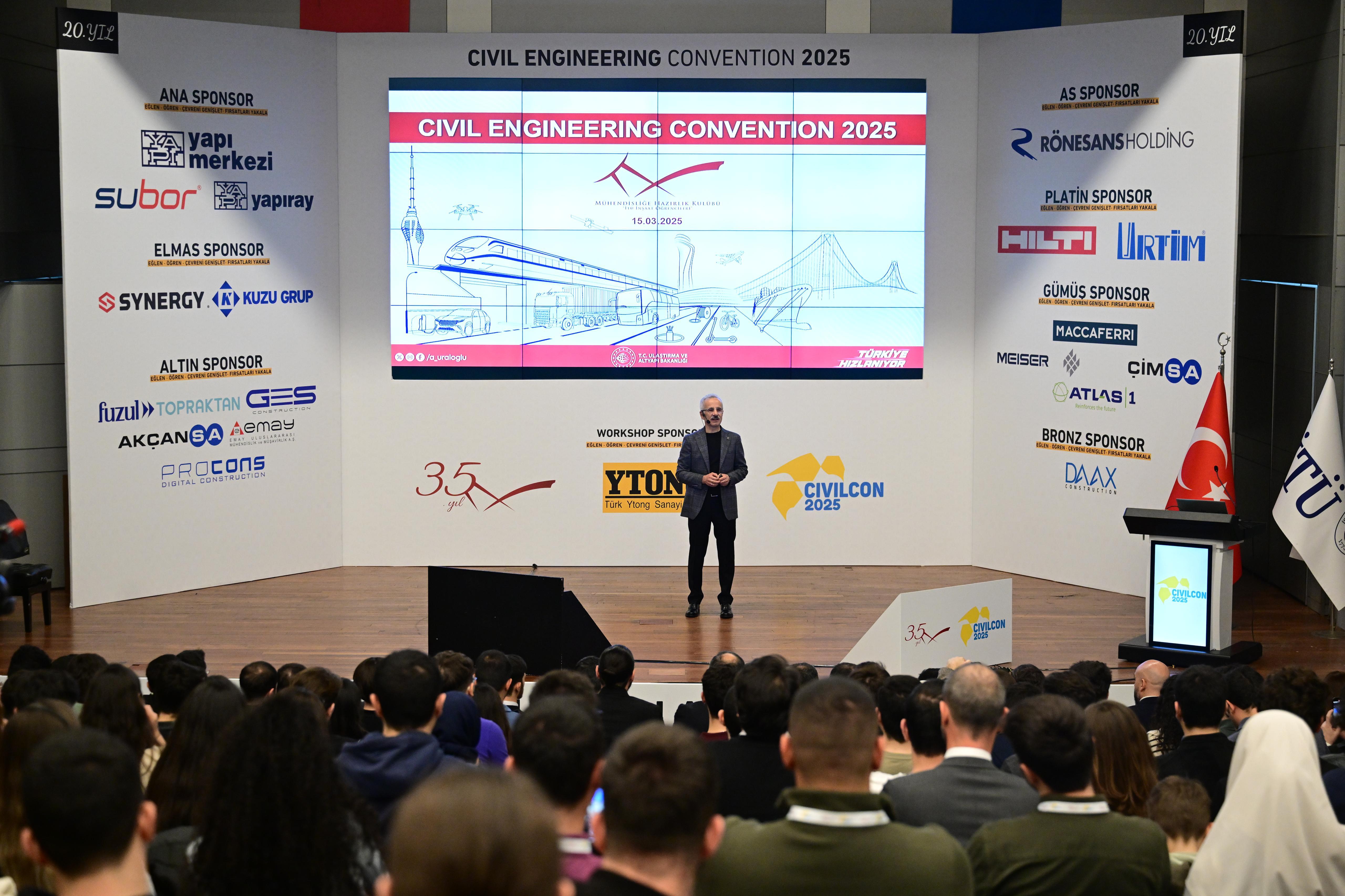 BAKAN URALOĞLU, MÜHENDİS ADAYLARIYLA BİR ARAYA GELDİ