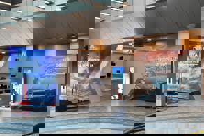 CUMHURBAŞKANI ERDOĞAN VE BAKAN URALOĞLU’NDAN 30 BİN KİLOMETRE BÖLÜNMÜŞ YOL ÖZEL SERGİSİNE ZİYARET