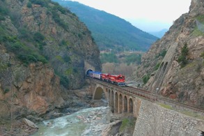 TURİSTİK KARAELMAS TRENİ SONBAHAR SEFERLERİNE BAŞLIYOR