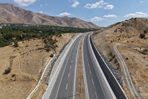 TUNCELİ’YE 9,1 MİLYAR LİRALIK 3 KARAYOLU PROJESİ