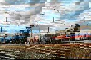 DEMİRYOLU YÜK TAŞIMACILIĞININ YARIYA YAKINI İLTİSAK HATLARI İLE