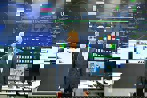 ULAŞTIRMA VE ALTYAPI BAKANI ABDULKADİR URALOĞLU 15 TEMMUZ’UN SİMGELERİNDEN TÜRKSAT'I ZİYARET ETTİ