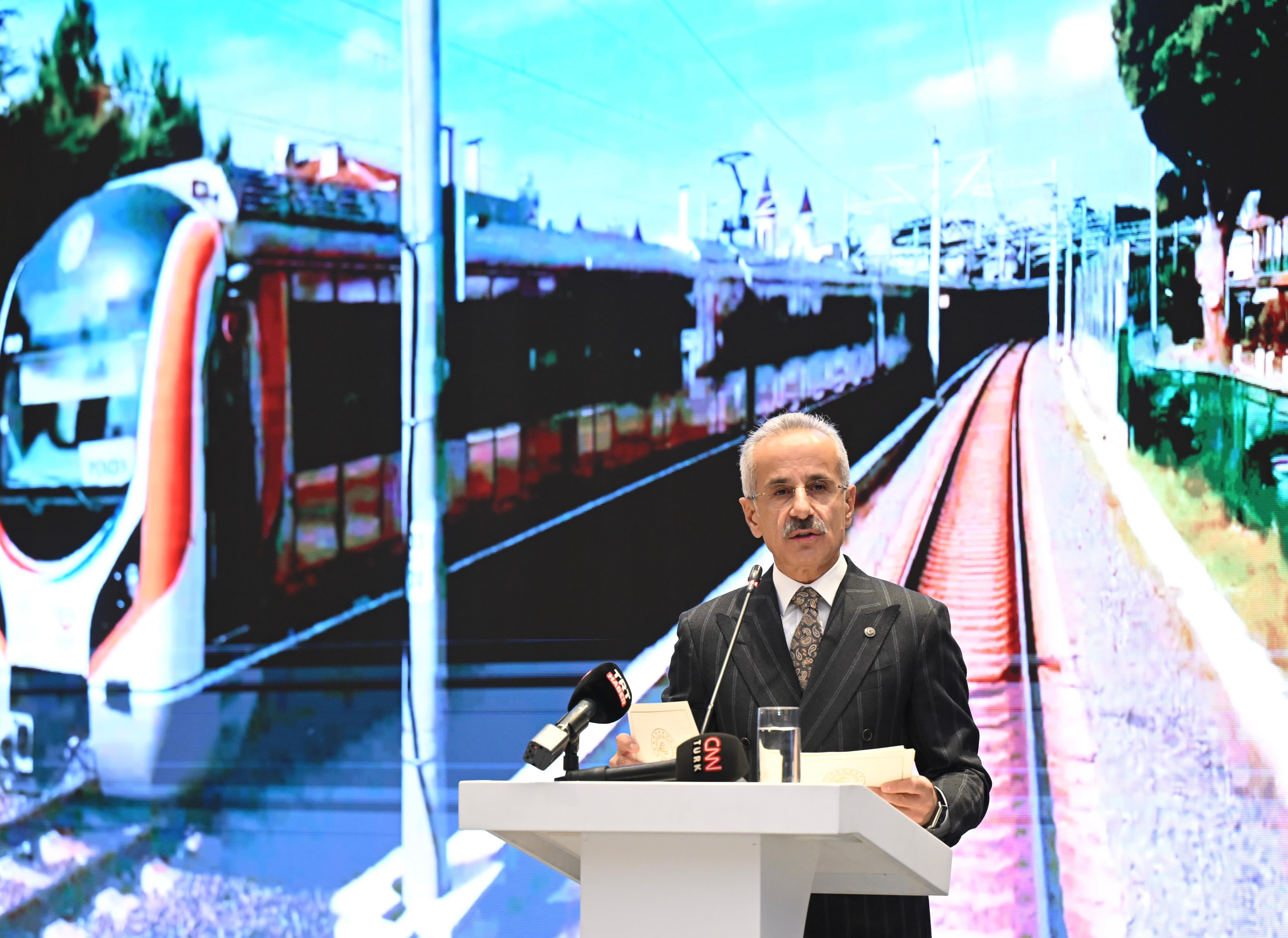 ULAŞTIRMA VE ALTYAPI BAKANI ABDULKADİR URALOĞLU KAZAKİSTAN’DA…