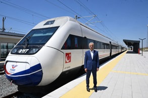 HALKALI-KAPIKULE ARASI HIZLI TRENLE 1,5 SAATE DÜŞECEK 