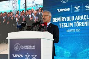 TÜRK ULAŞIMINDA BİR İLK: TÜRK LOKOMOTİFİ AFRİKA’YA İHRAÇ EDİLDİ