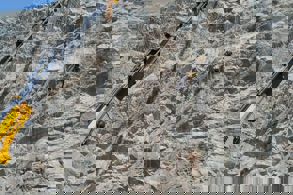 SARP VE DİK YAMAÇLARDAN OTO YOLLARA ÇELİK KORUMA