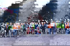 ULAŞTIRMA VE ALTYAPI BAKANI ABDULKADİR URALOĞLU SARIYER-KİLYOS TÜNELİ PROJESİNİ YERİNDE İNCELEDİ