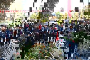 BAKAN URALOĞLU 15 TEMMUZ KAHRAMANI ŞEHİT ÖMER HALİSDEMİR’İN KABRİNİ ZİYARET ETTİ