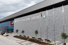 MALATYA HAVALİMANI YENİ TERMİNALİ İLK YOLCULARINI AĞIRLADI