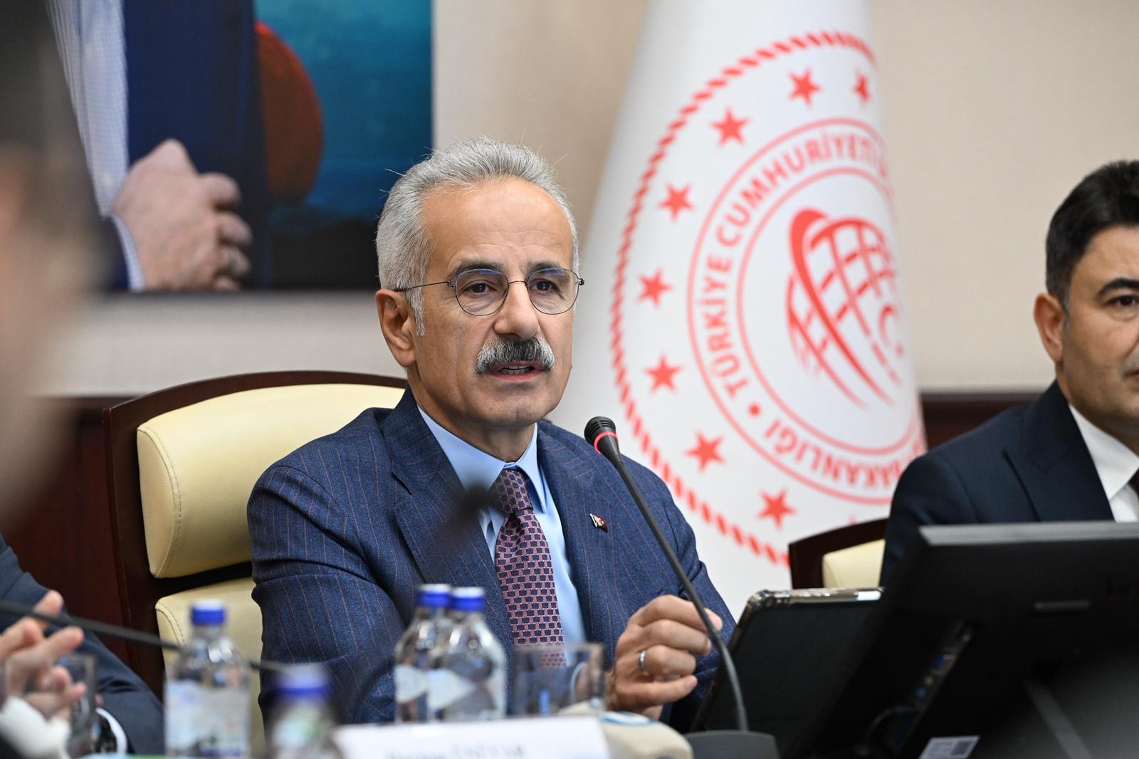 ULAŞTIRMADAN TÜRKİYE'YE 23 YILDA: 298,4 MİLYAR DOLAR YATIRIM, 1 TRİLYON 71 MİLYAR DOLAR KATKI, YILLIK ORTALAMA 1 MİLYON İSTİHDAM…