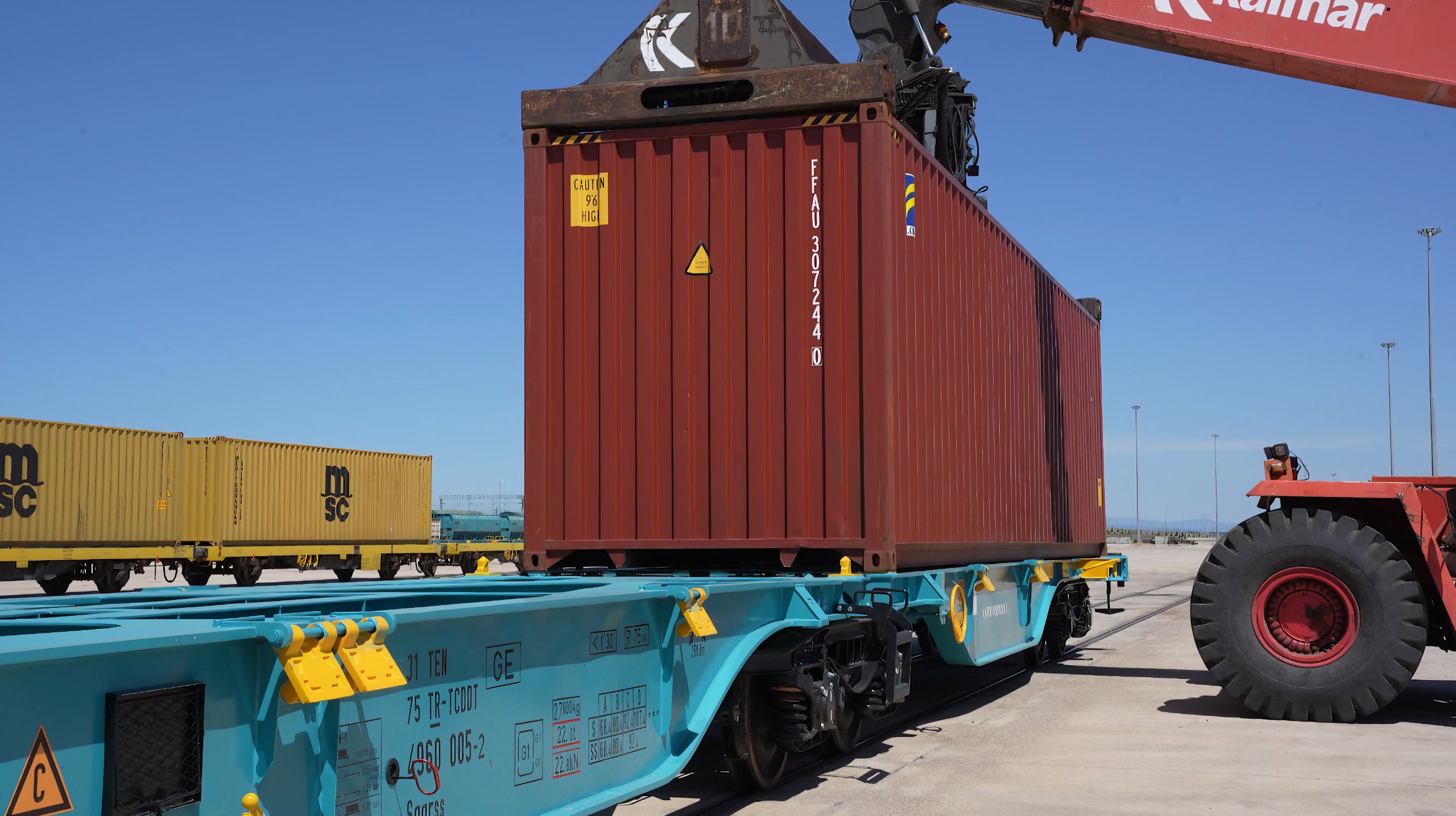 127 YENİ NESİL MİLLİ YÜK VAGONU RAYLARA İNDİRİLDİ