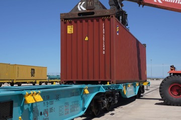 127 YENİ NESİL MİLLİ YÜK VAGONU RAYLARA İNDİRİLDİ