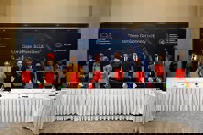 AFRİKA’YA TARİHİ DESTEK