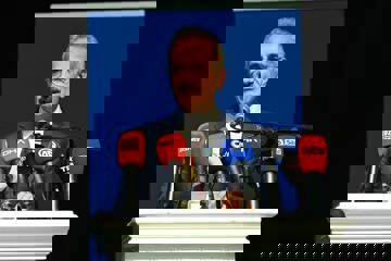 BAKAN URALOĞLU, TRABZON’DA GENÇLERLE BULUŞTU