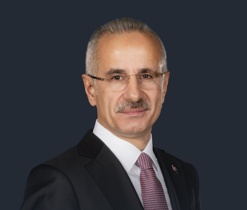 Bakan Abdulkadir URALOĞLU