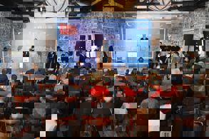 İSRAİL’İN ZULMÜ PULLARLA UNUTULMAYACAK