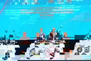 ULAŞTIRMA VE ALTYAPI BAKANLĞI 20. DÖNEM TOPLU İŞ SÖZLEŞMELERİ'NDE İMZALAR ATILDI BAKAN URALOĞLU: ÖNCELİĞİMİZ ÇALIŞANLARIMIZ