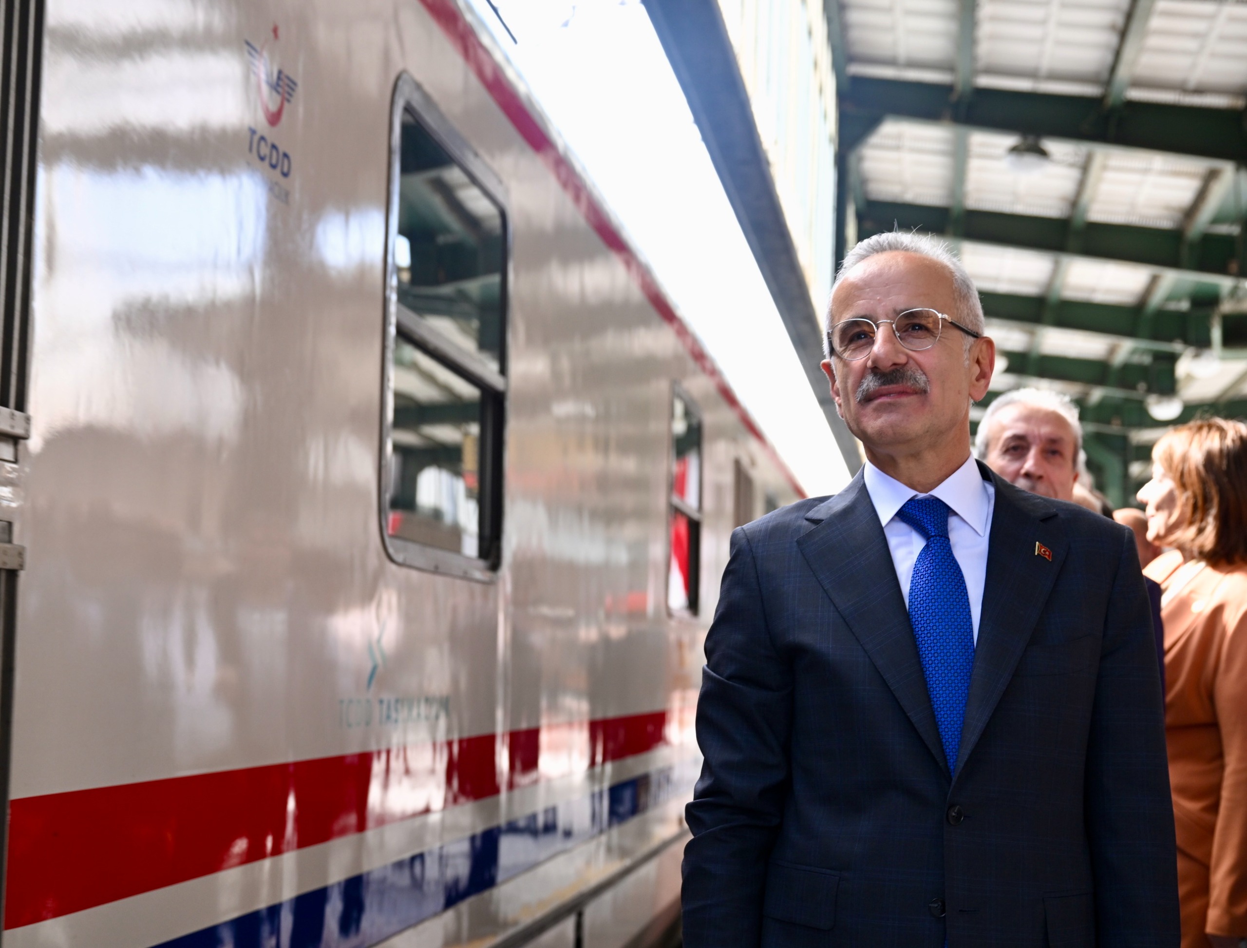 RAYLARDA SANAT YOLCULUĞU