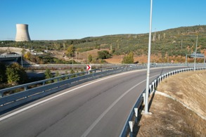 YOLLARA MOTORCU DOSTU BARİYER