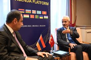 BAKAN URALOĞLU, ERMENİ MEVKİDAŞI İLE GÖRÜŞTÜ