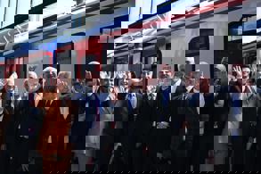 TURİSTİK DİYARBAKIR EKSPRESİ İLK SEFERİNE UĞURLANDI