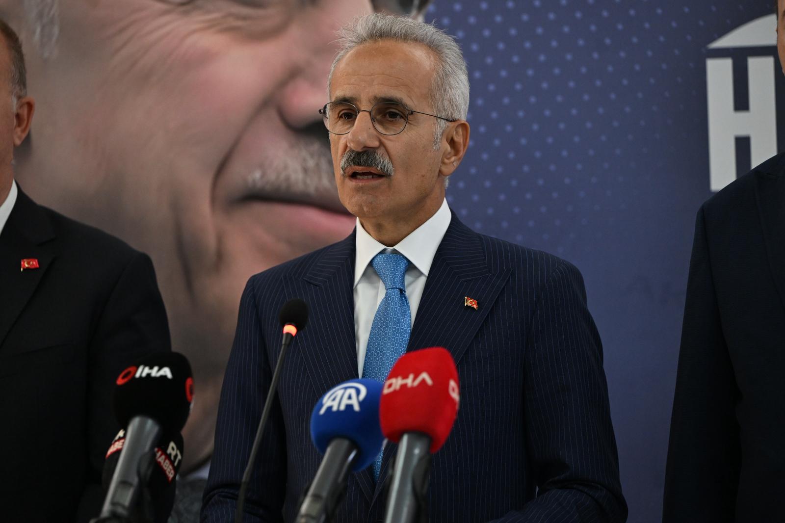 BAKAN URALOĞLU’NDAN GAZZE MESAJI