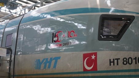 15 TEMMUZ'UN 10. YILINDA 10 YHT SETİ ÖZEL LOGOYLA SEFER YAPACAK