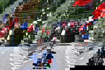 TÜRKİYE'NİN EN ZORLU TÜNELLERİNDEN DOĞANCI TRAFİĞE AÇILDI