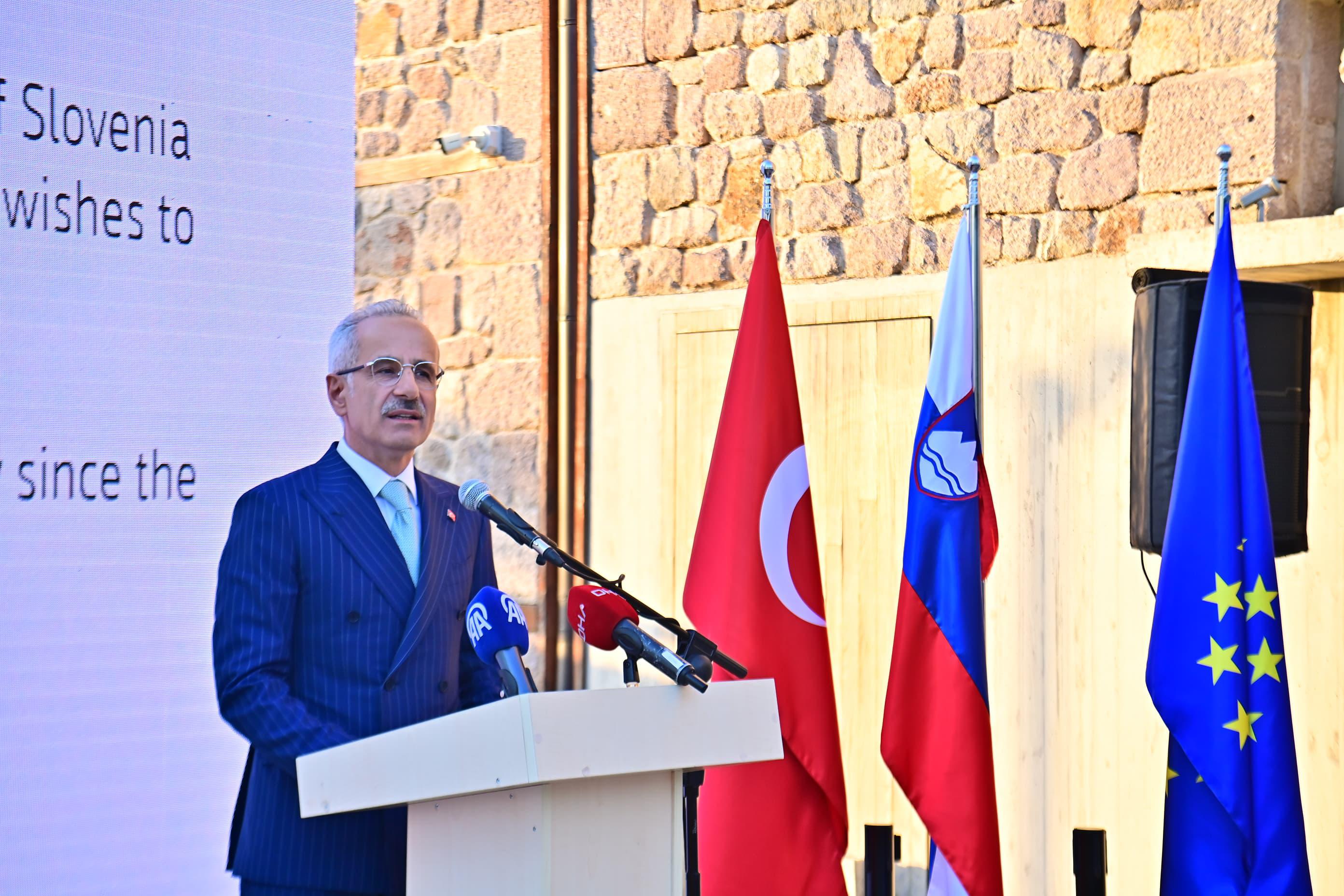 BAKAN URALOĞLU, SLOVENYA MİLLİ GÜNÜ RESEPSİYONU’NDA KONUŞTU