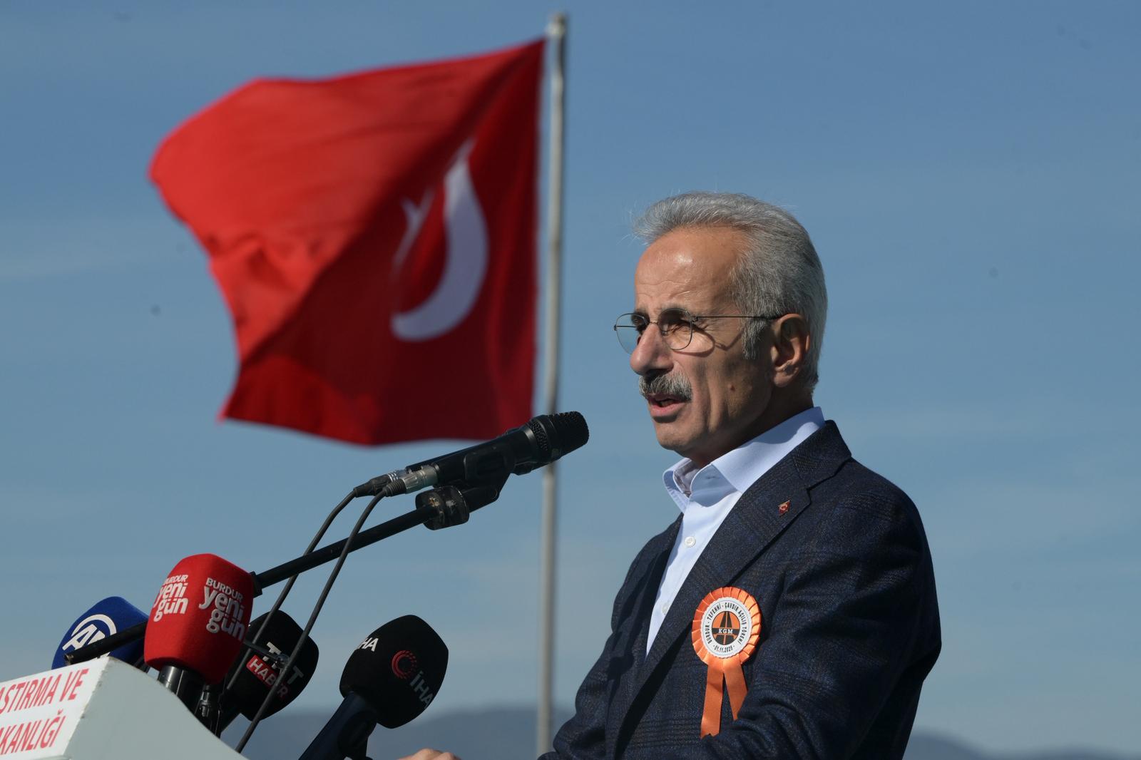 BURDUR – TEFENNİ – ÇAVDIR YOLU HİZMETE AÇILDI