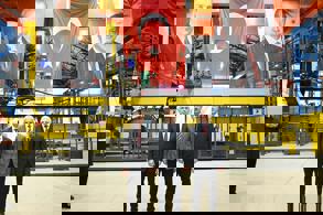 ULAŞTIRMA VE ALTYAPI BAKANI URALOĞLU'NDAN İMAMOĞLU'NA CEVAP: MİLLETİMİZE HİZMET ETMEK İÇİN GEREKİRSE İŞÇİ DE OLURUZ HAMAL DA