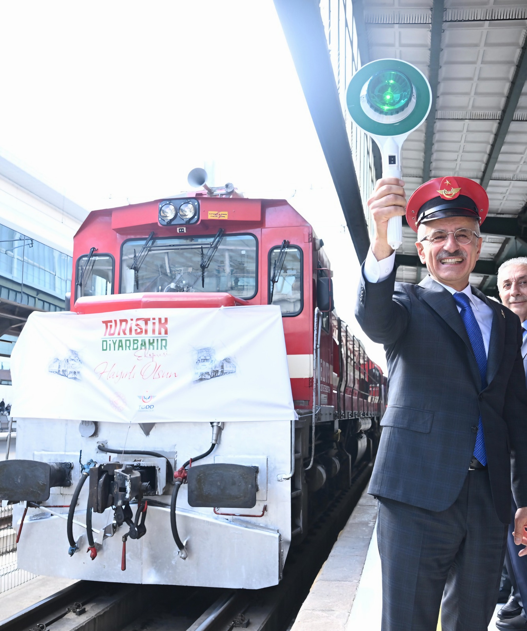 TURİSTİK DİYARBAKIR EKSPRESİ CUMA GÜNÜ YOLA ÇIKIYOR