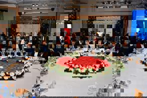 BAKAN URALOĞLU, MALATYA VEFA İFTARI PROGRAMINA KATILDI