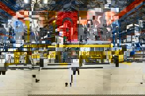 ULAŞTIRMA VE ALTYAPI BAKANI URALOĞLU'NDAN İMAMOĞLU'NA CEVAP: MİLLETİMİZE HİZMET ETMEK İÇİN GEREKİRSE İŞÇİ DE OLURUZ HAMAL DA