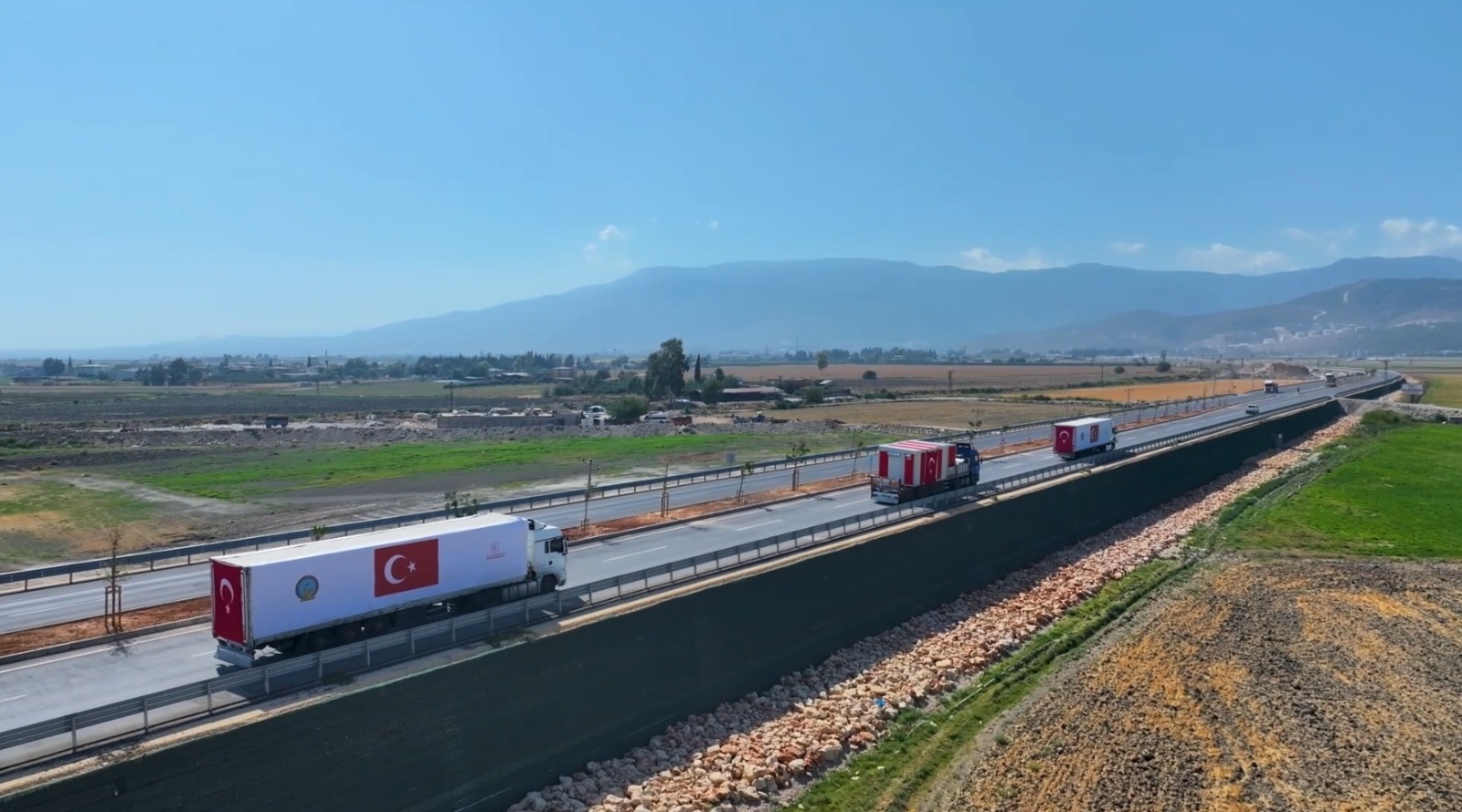 ŞAM HAVALİMANI’NA ZORLU HAVA KOŞULLARINDA İNİŞ DESTEĞİ