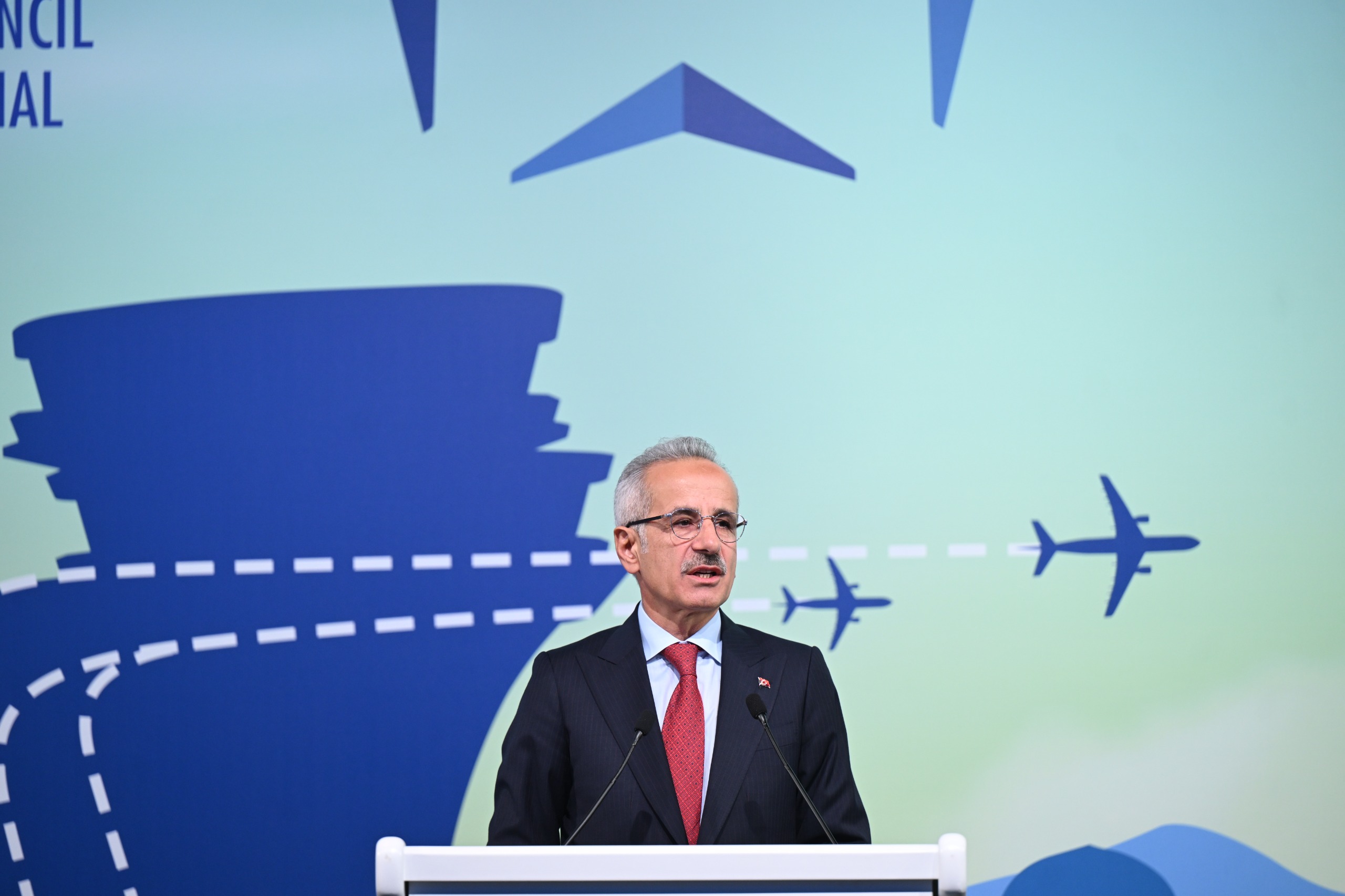 AVRUPA’DA ZİRVENİN SAHİBİ İSTANBUL HAVALİMANI