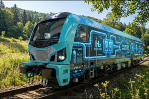 HİDROJEN YAKITLI TREN İÇİN İMZALAR ATILDI