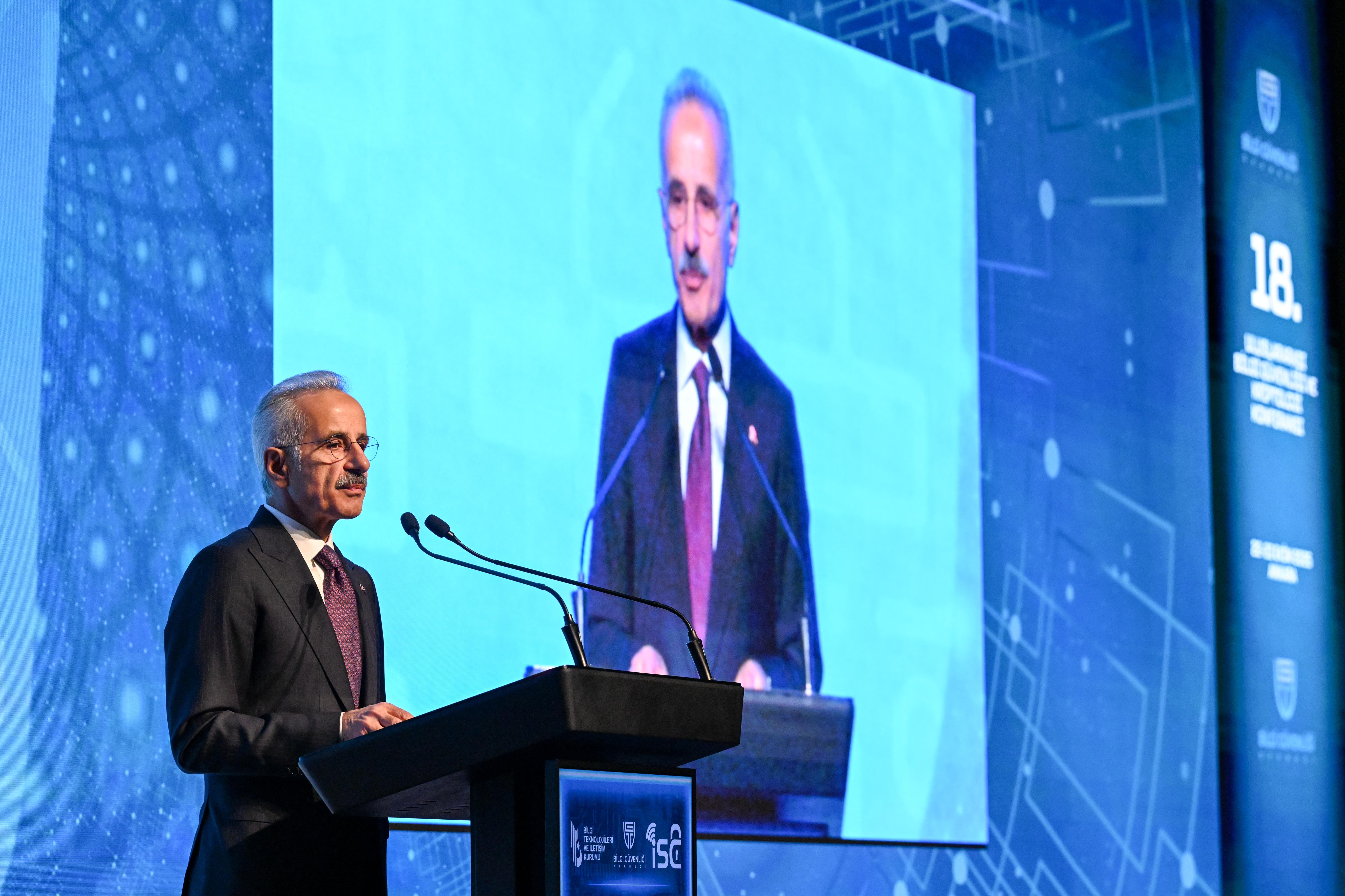 2 BİN 374 KURUMLA SİBER SALDIRILARA KARŞI BİRLİKTE ÇALIŞIYORUZ