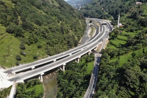 TÜRKİYE, KÖPRÜ VE TÜNELLERLE ULAŞIMDA ÇIĞIR AÇTI