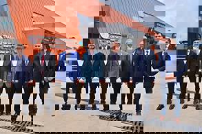 BAKAN URALOĞLU, TRABZON’DA; HAVALİMANI, GÜNEY ÇEVRE YOLU, KENTİÇİ RAYLI SİSTEM PROJESİ VE ŞEHİR HASTANESİYLE İLGİLİ KONUŞTU