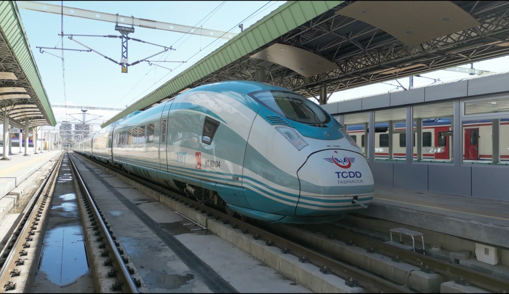 KONYA-İSTANBUL HATTI’NDA 13 MİLYON YOLCU YÜKSEK HIZDA SEYAHAT ETTİ