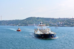 TÜRK BOĞAZLARI 2025’TE 84 BİN 640 GEMİLİK TRAFİĞİ YÖNETTİ