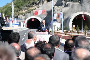 YARIM SAATLİK YOL 15 DAKİKAYA DÜŞTÜ