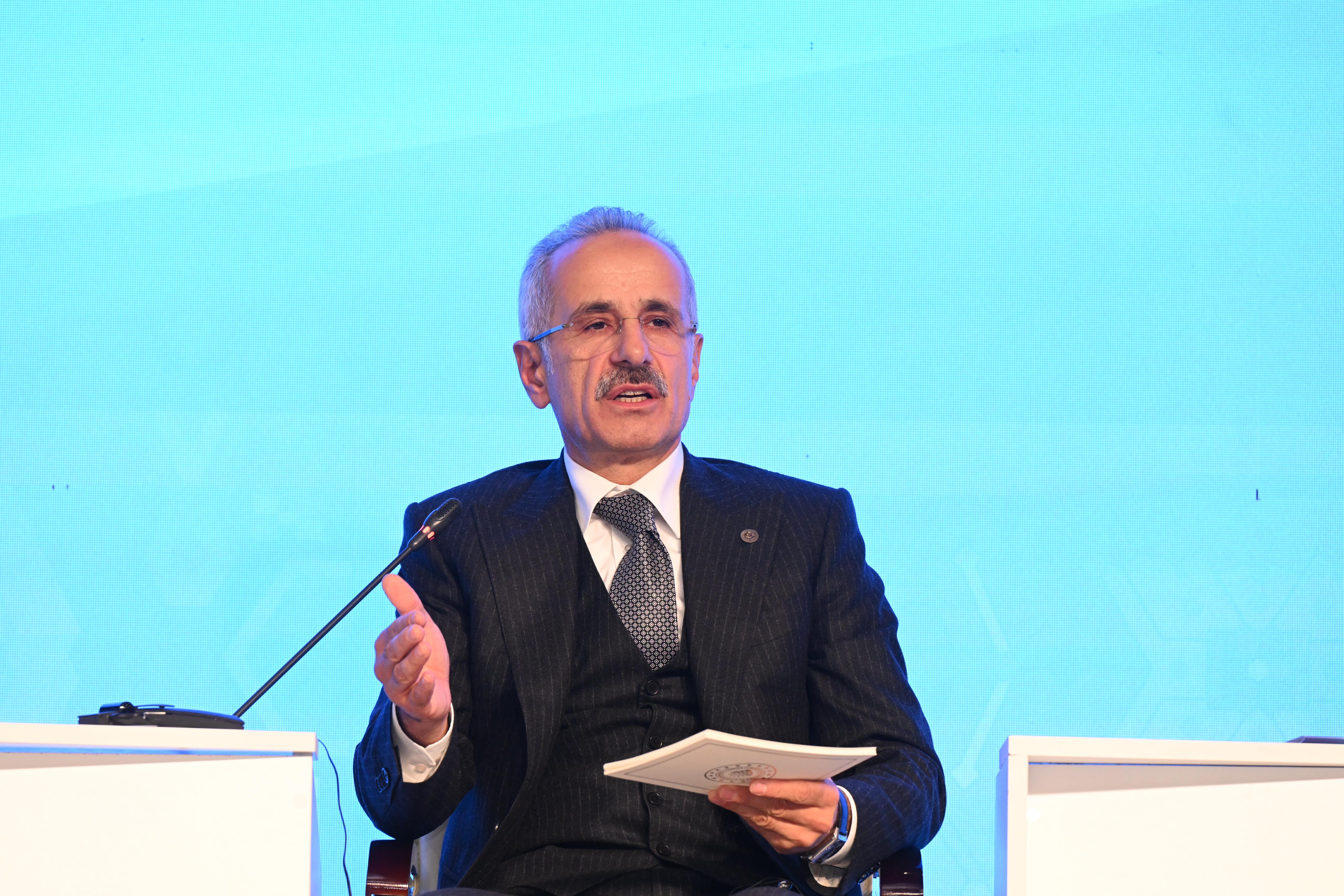 ZENGEZUR KORİDORU’NU ULUSAL AĞIMIZA BAĞLAMAK İÇİN YENİ BİR DEMİRYOLU İNŞA EDECEĞİZ