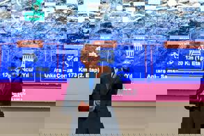 BAKAN URALOĞLU ÜNİVERSİTE ÖĞRENCİLERİYLE BİR ARAYA GELDİ