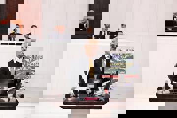 ULAŞTIRMA PROJELERİ 235 BİN KİŞİYE İSTİHDAM SAĞLIYOR