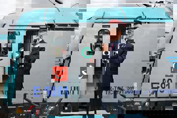 YERLİ VE MİLLİ LOKOMOTİF İLK SEFERİNİ TAMAMLADI